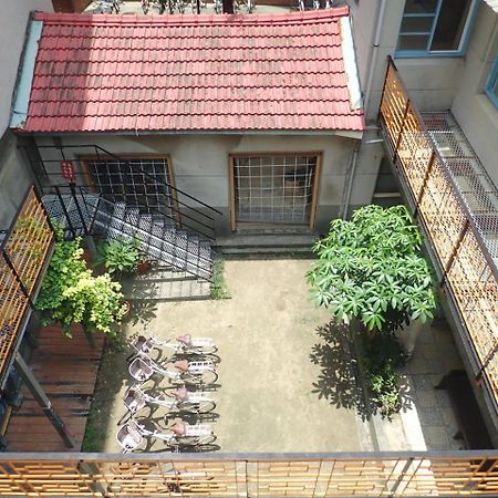 City Hut 1828 Tainan Exteriör bild